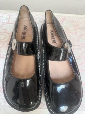 Alegria Black Patent Mary Jane Shoes with Button Strap